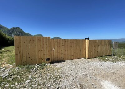 Σύμμεικρη Μεταλλική Περίφραξη Πάπιγκο